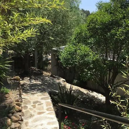 Cabanon * Каркеран