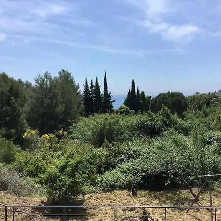 Cabanon * Carqueiranne