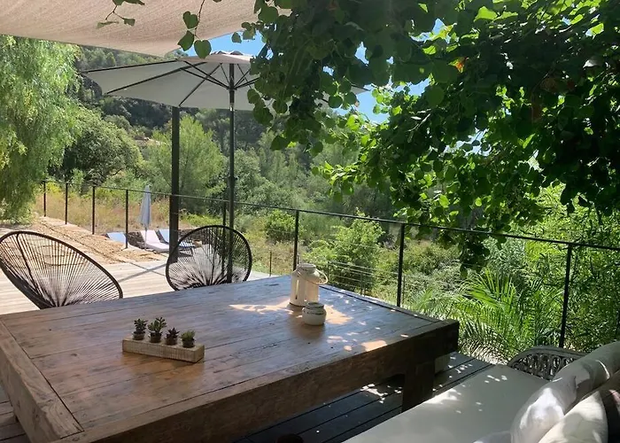 Cabanon بيت للعطل